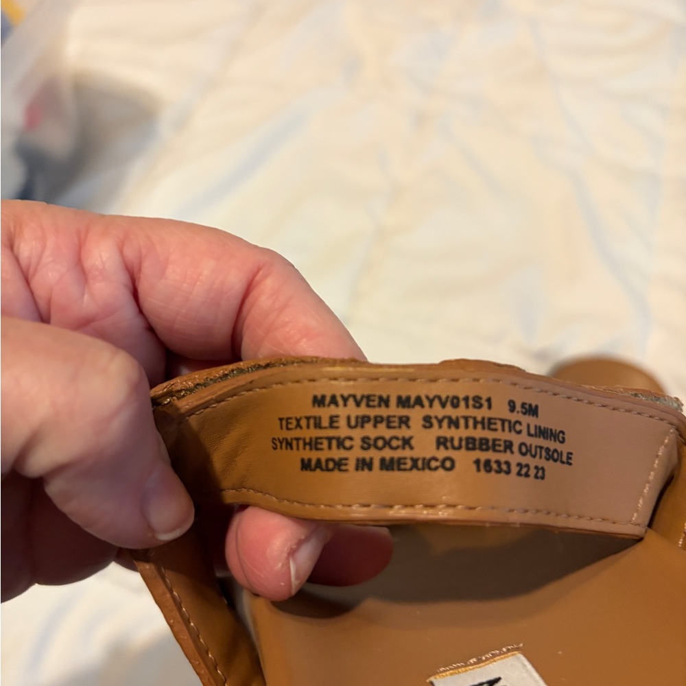 🌼🌼🌼🌼🌼🌼Steve Madden Mayven Denim and brown slides size 9.5 - Picture 2 of 3